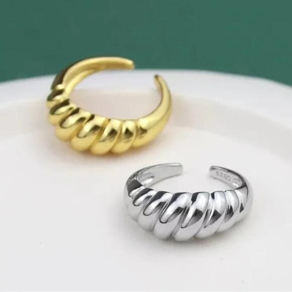 NEW 925 STERLING SILVER ADJUSTABLE FRENCH RING, CUTE RING, SHINY RING. - Picture 4 of 4